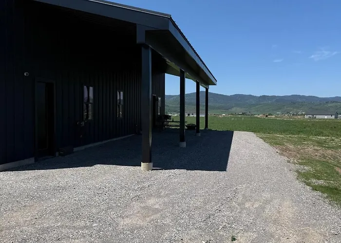 Star Valley Barndominium Unit B Casa vacanze *